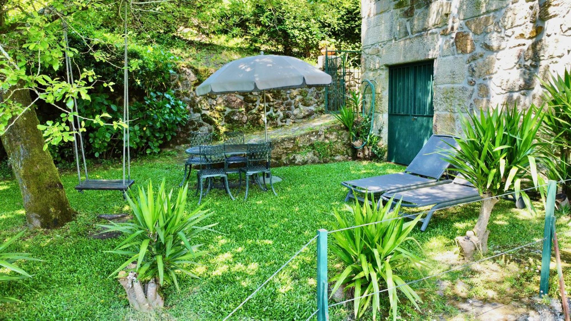 הוילה ארקוס דה ואלדבז Casa Do Rio - Eido Do Pomar מראה חיצוני תמונה