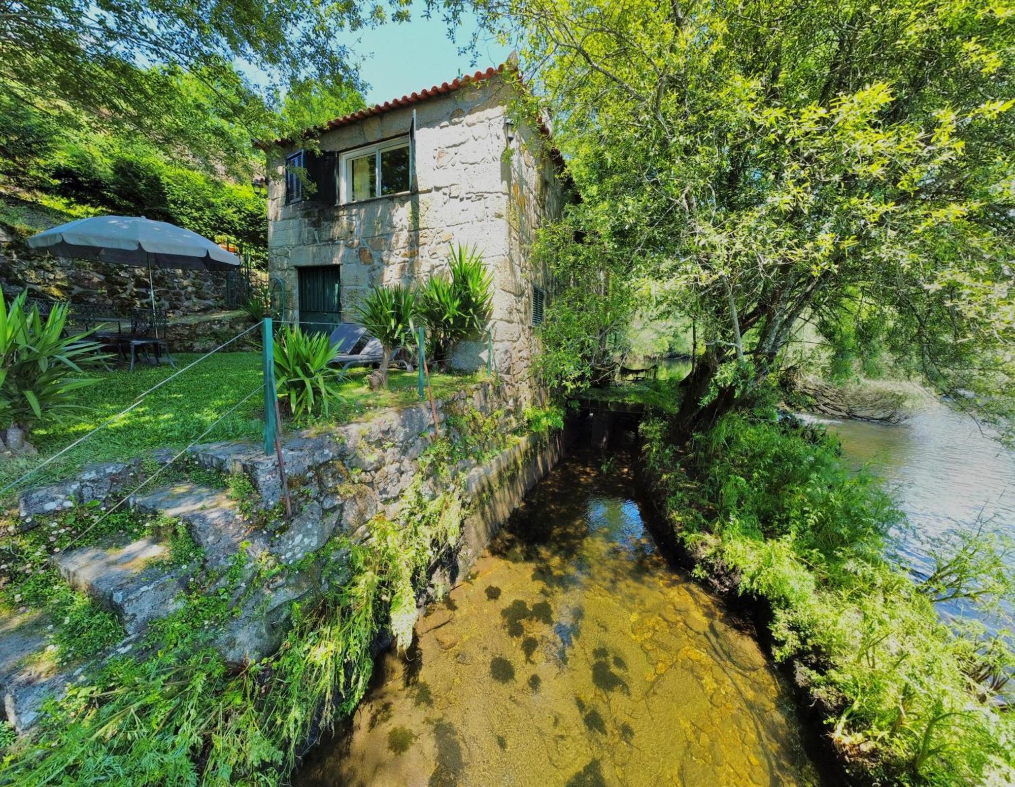 הוילה ארקוס דה ואלדבז Casa Do Rio - Eido Do Pomar מראה חיצוני תמונה