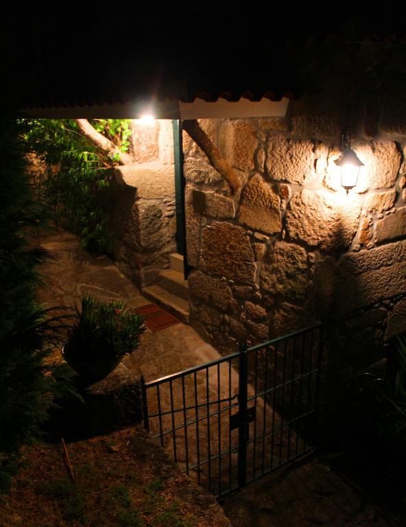 הוילה ארקוס דה ואלדבז Casa Do Rio - Eido Do Pomar מראה חיצוני תמונה